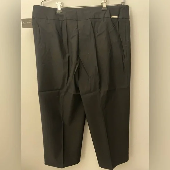 Plus Size Rekucci Black Capris - Picture 5 of 5